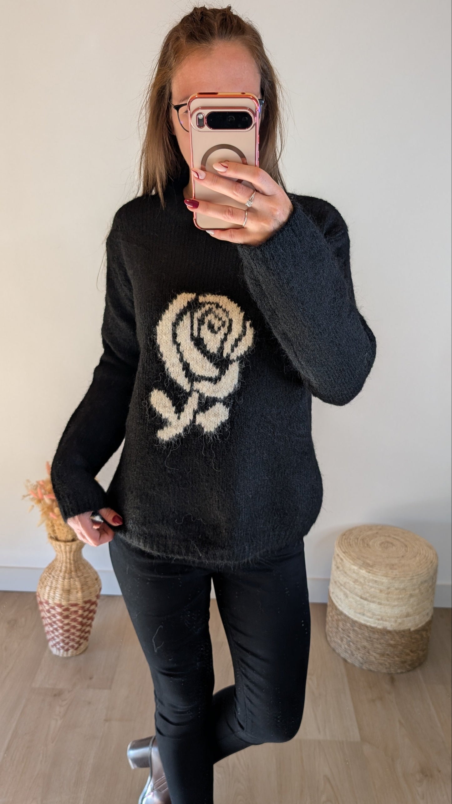 Pull Fleur Rose - Noir