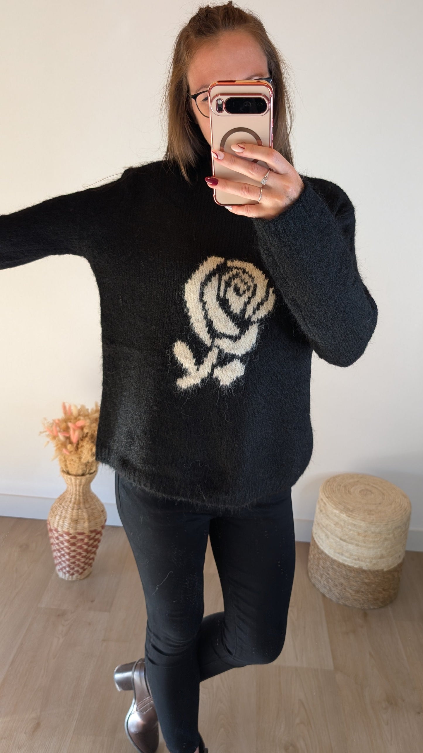 Pull Fleur Rose - Noir